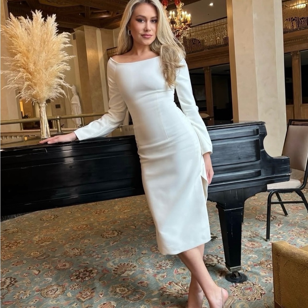 Elegant White Long Sleeve Dress